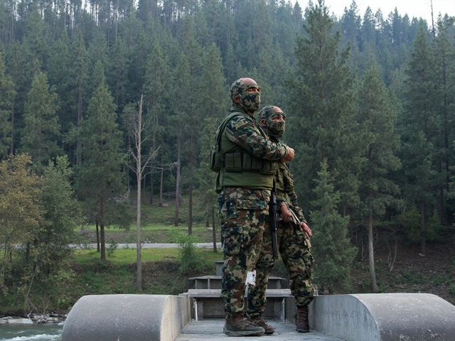 India Missile Strikes Hit Pakistan as Kashmir Violence Boils Over